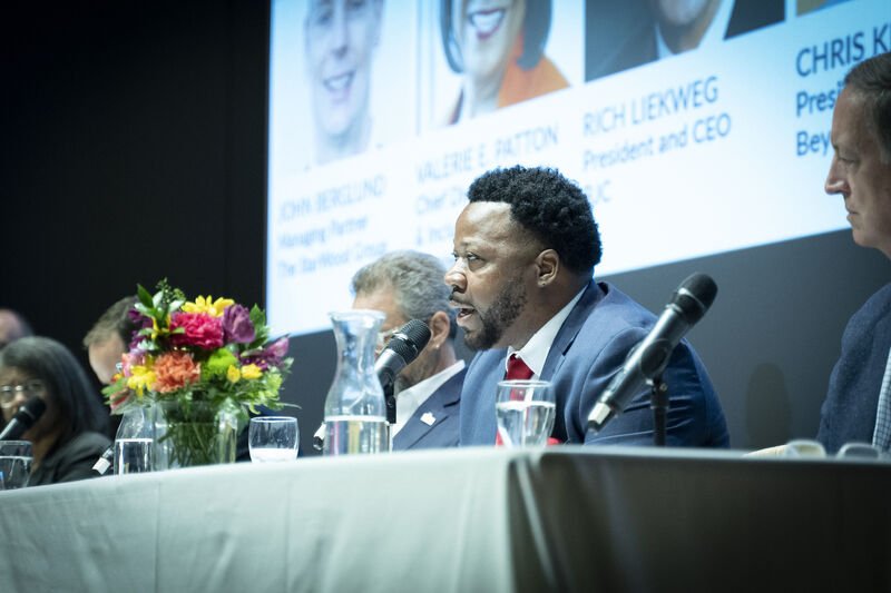 orvin+speaking+on+panel+image